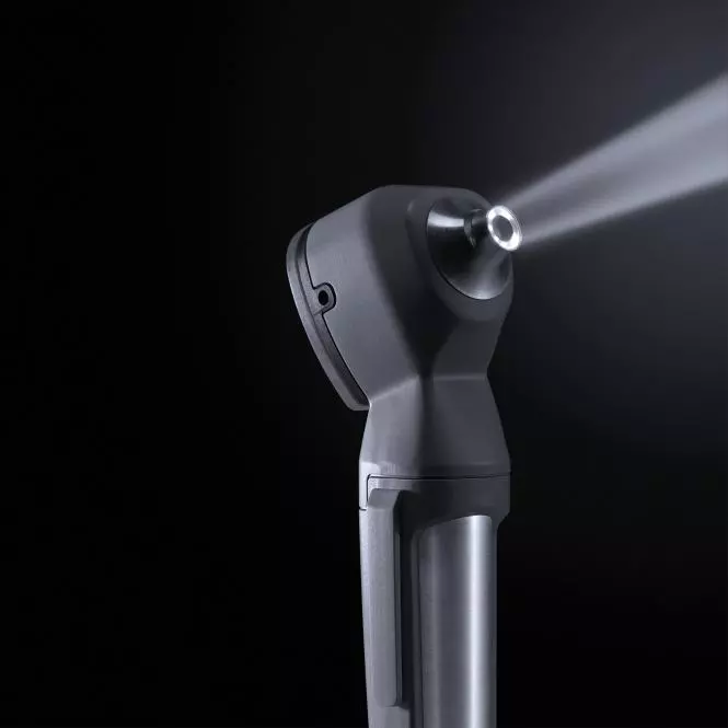  LuxaScope Auris LED otoscope