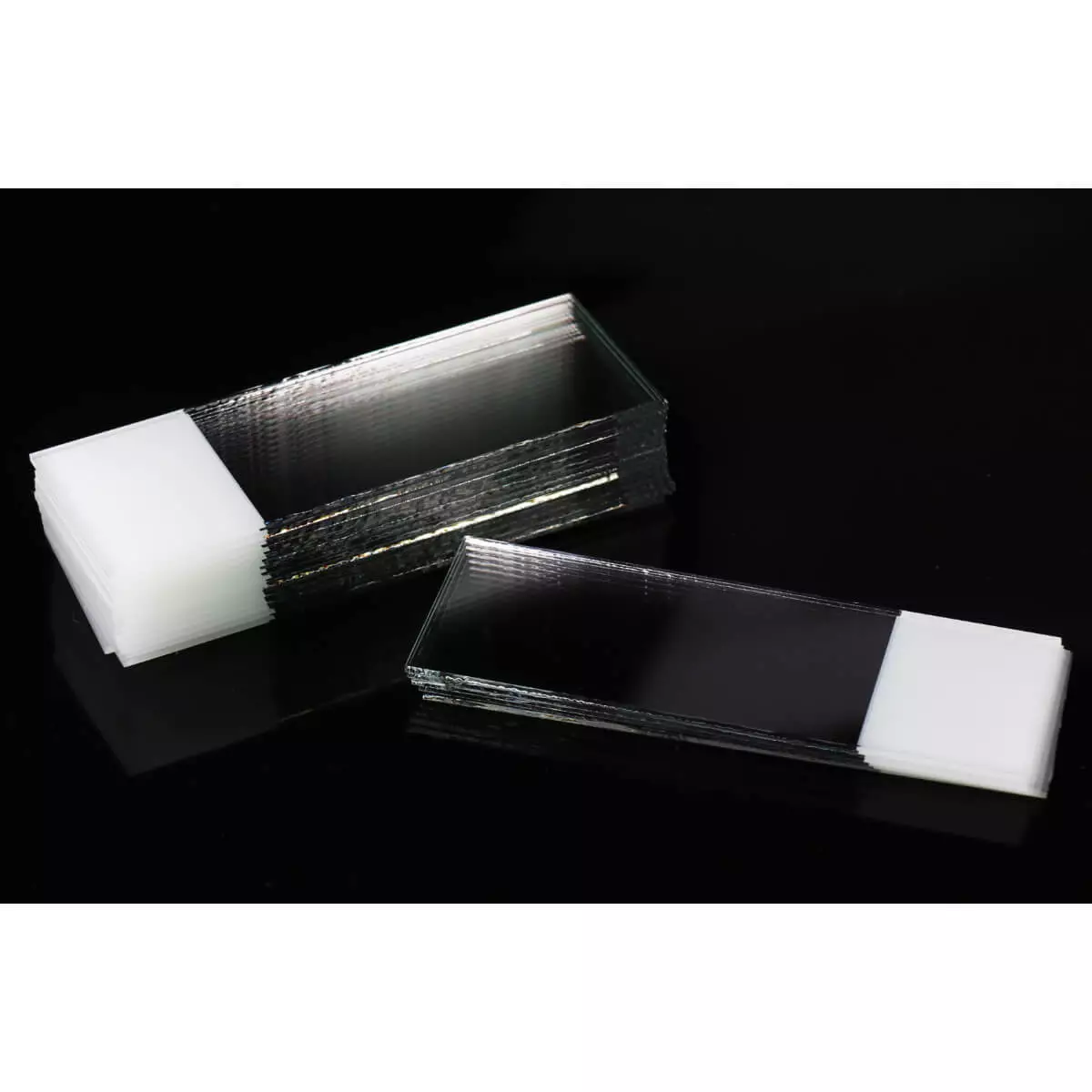  Microscope slides with and without labeling field