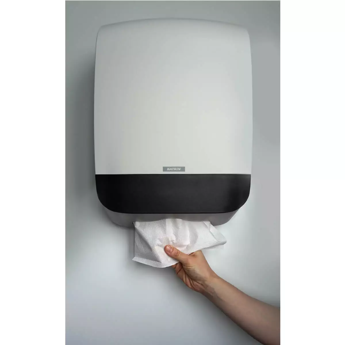  Inclusive towel dispenser M