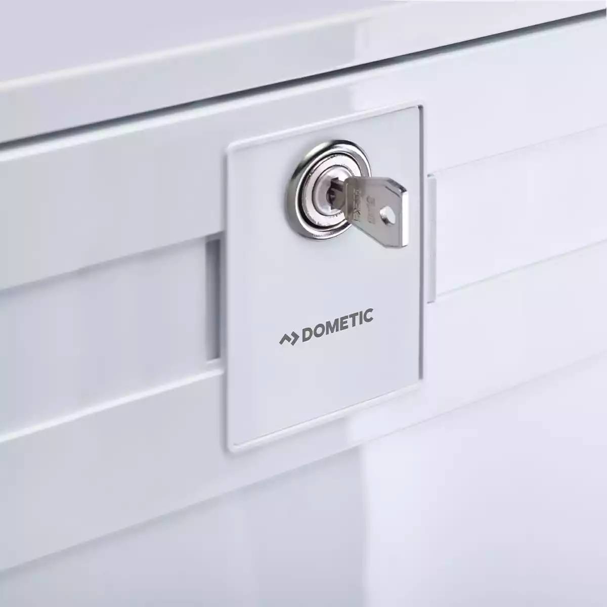  HC 302 medicine refrigerator
