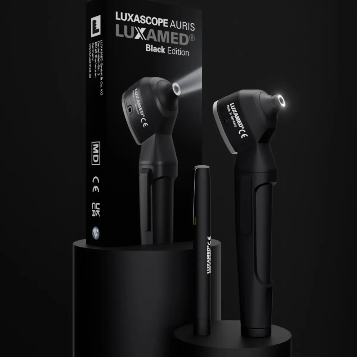  LuxaScope Auris otoscope & diagnostic penlight in Black Edition kit