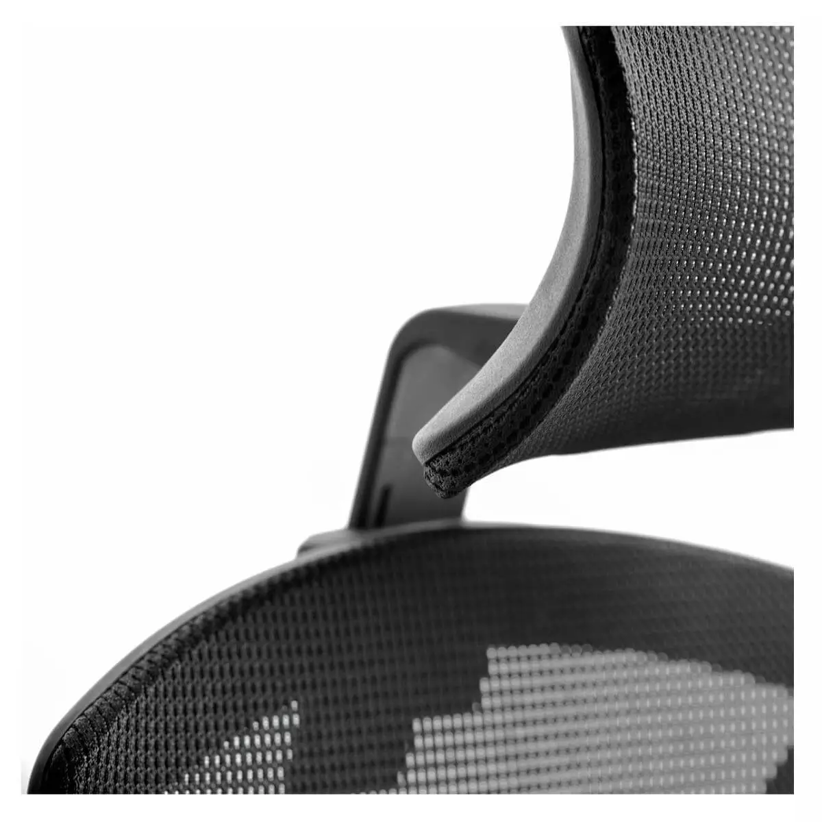 myWIZARD swivel chair with headrest