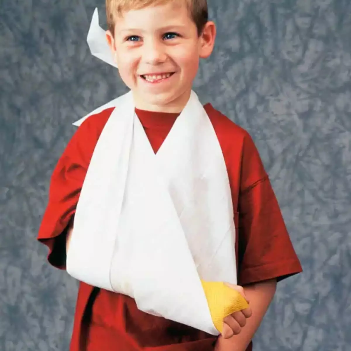  Lifeguard triangular rayon bandage