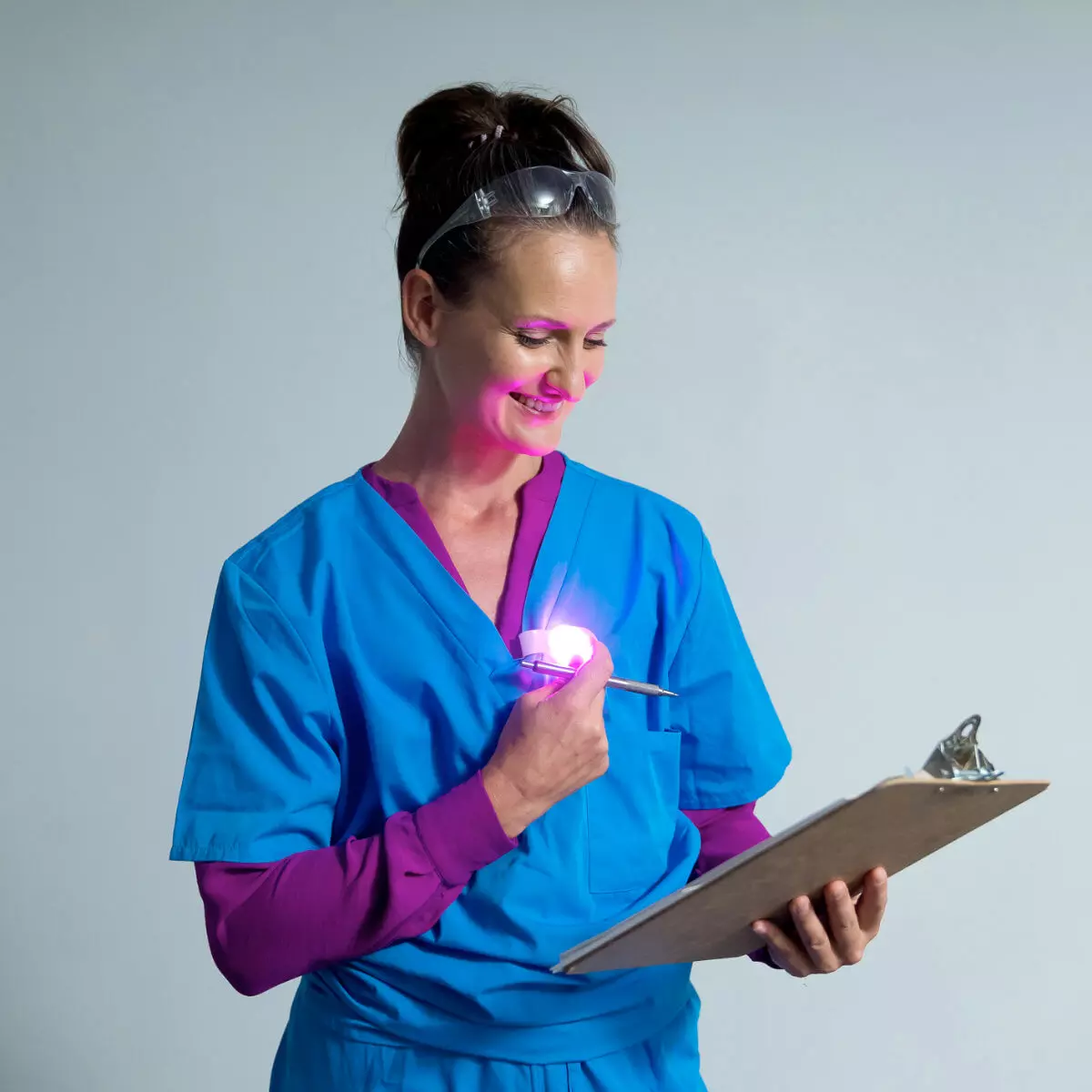  ClipGlow clip-on light