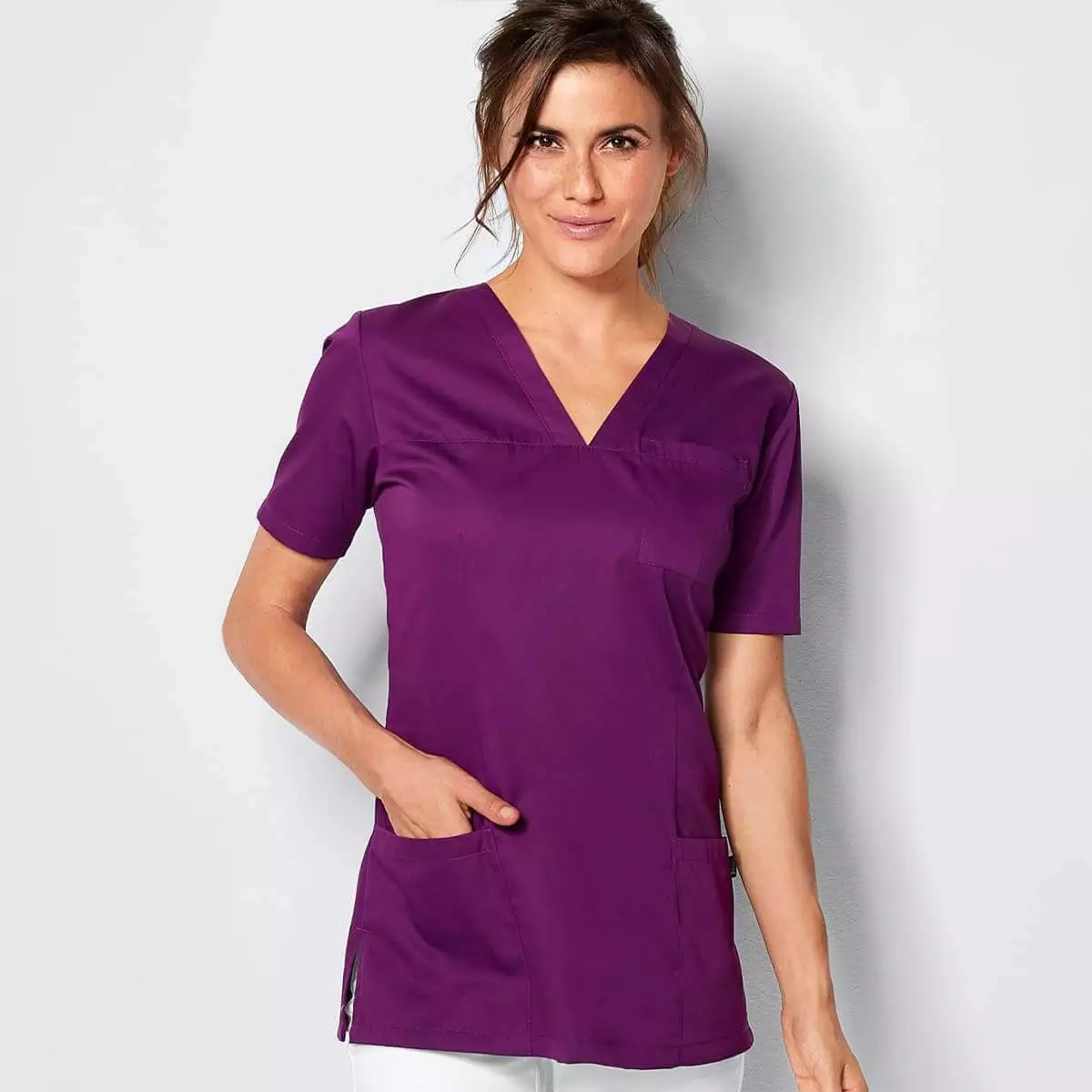  Ladies’ scrub top Roma with V-neck