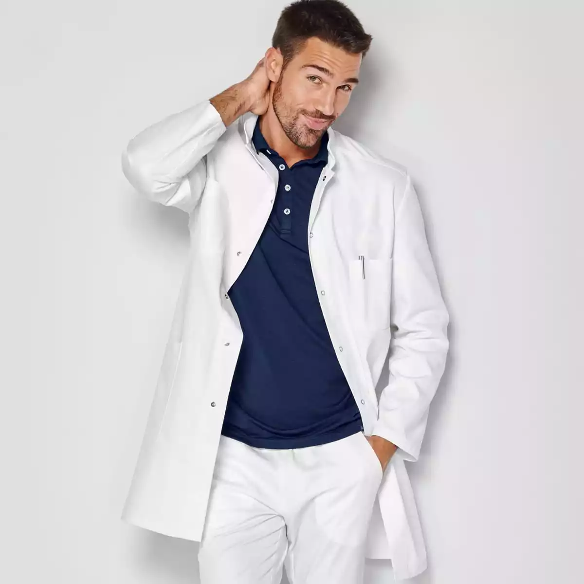  Men’s scrub/lab coat white