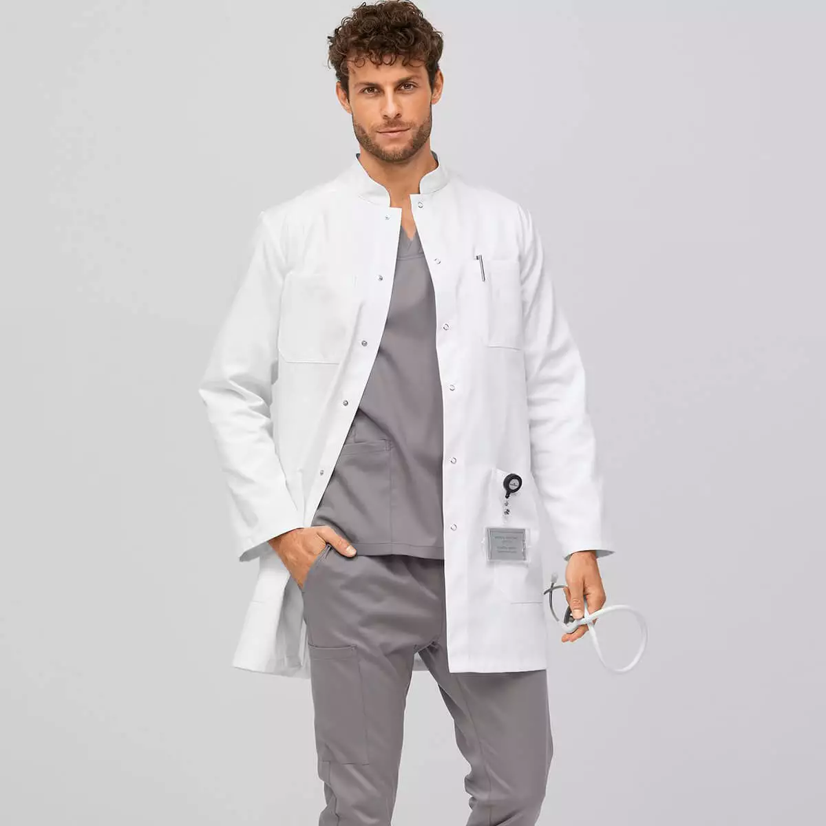  Men’s scrub/lab coat white