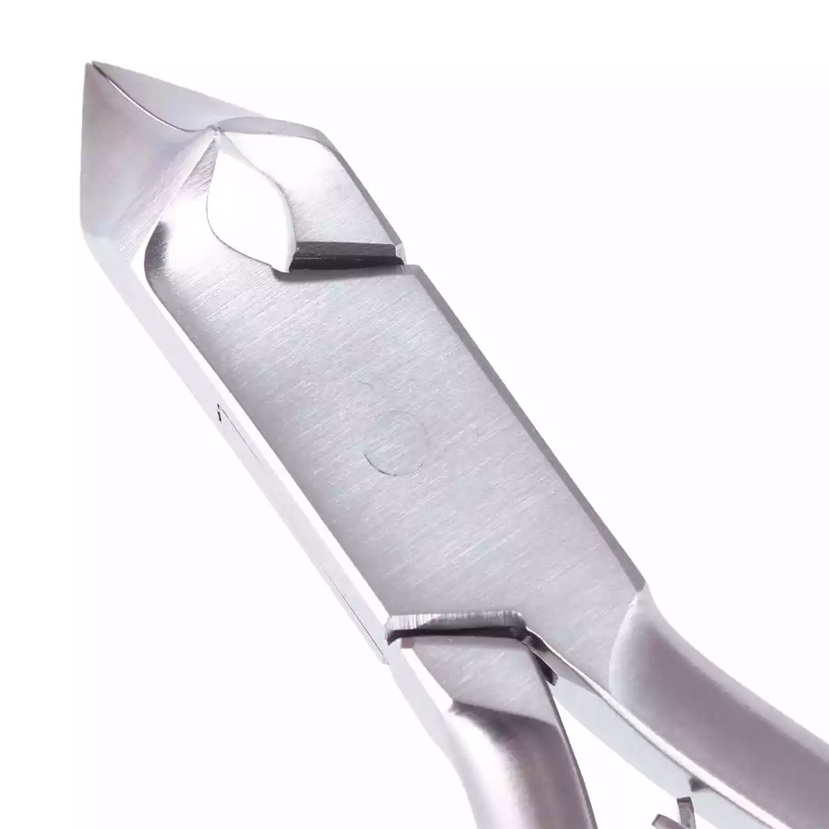  Nail-clipper