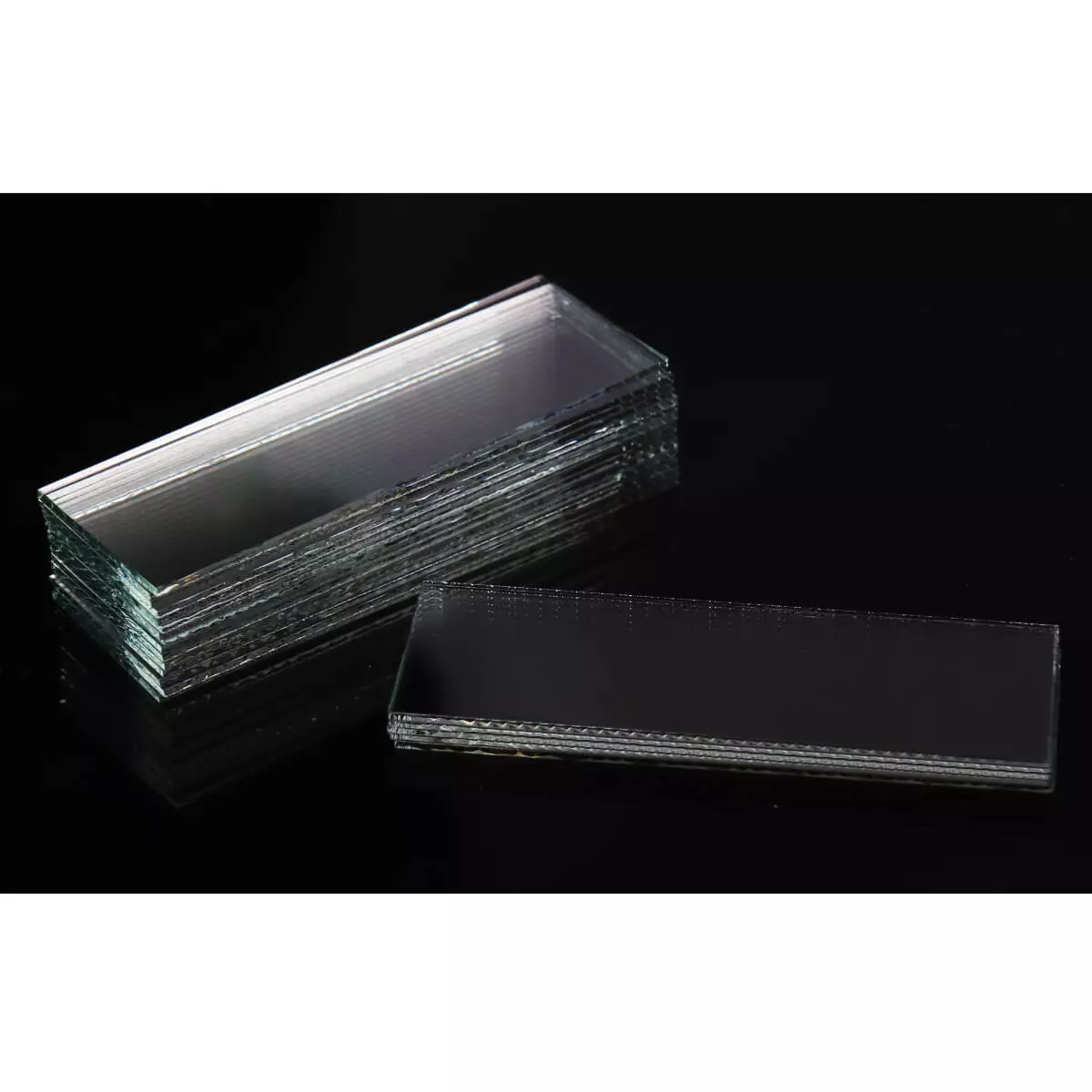  Microscope slides with and without labeling field