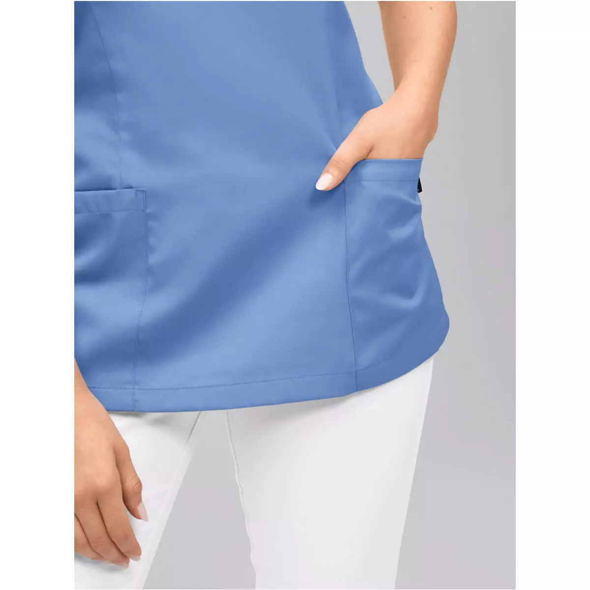  Ladies’ scrub top Roma with V-neck