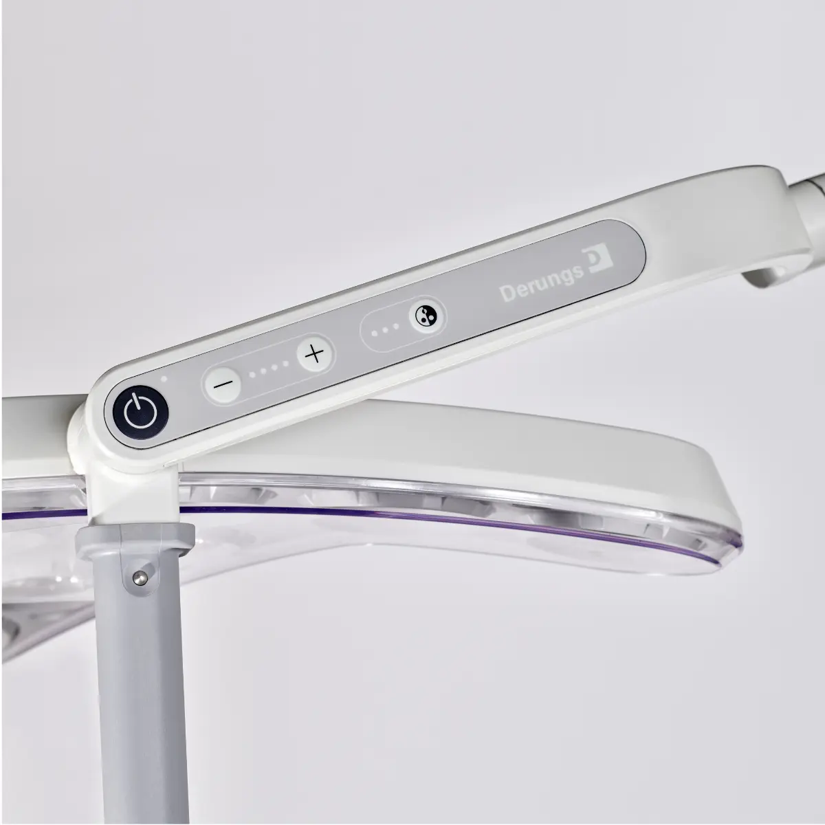  TRIANGO Fokus 130-3 surgical light