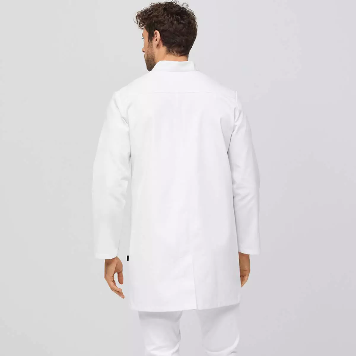  Men’s scrub/lab coat white